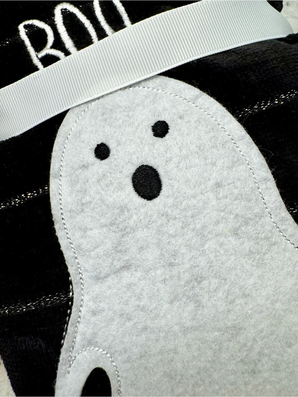 New Halloween BOO Ghost w/ Dangly Legs Black & Sparkle Bath Hand Towels 2Pc Set